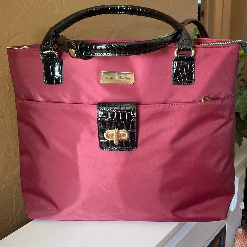 Samantha Brown Wine and Black Tote